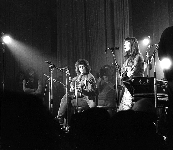 Lou Reed obituary: 1972: Lou Reed and Nico and Velvet Underground performing