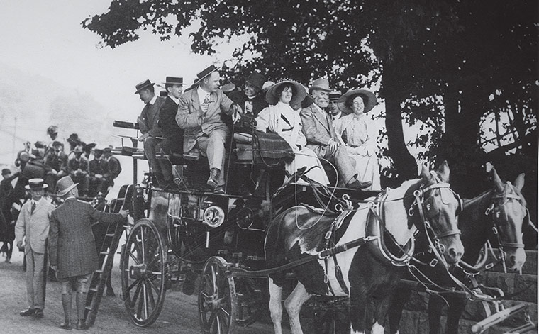 Walter Doughty: Guardian staff outing c1910