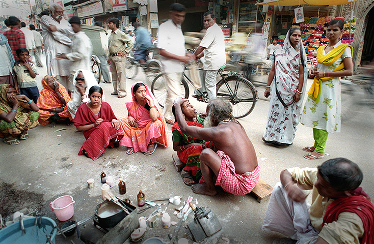 CBRE winners: 11am - Road side dentist (Varanasi, India)