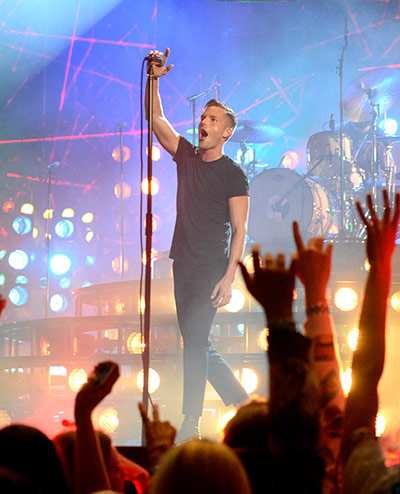 MTV awards performance: MTV awards performance 