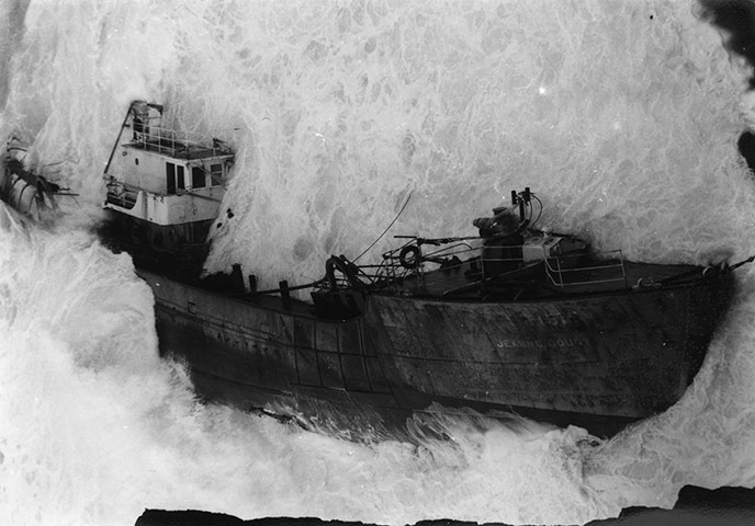 The Gibson shipwrecks : The Gibson shipwrecks 