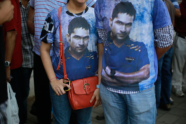 Tendulkar retirement : Tendulkar t-shirts 