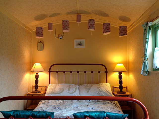Cool Cottages:NCornwall: Maiden Ale Wagon and Wisteria Cottage int