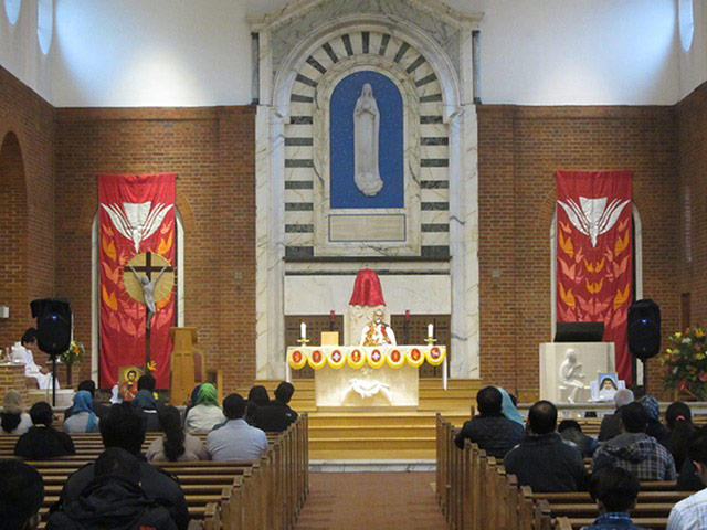Church congregations: inside church altar