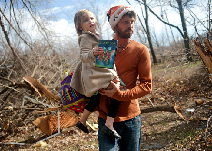 East Peoria resident Billy Vestal evacuates