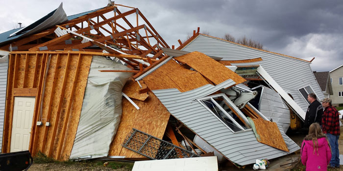 A garage in the town of Hustisford