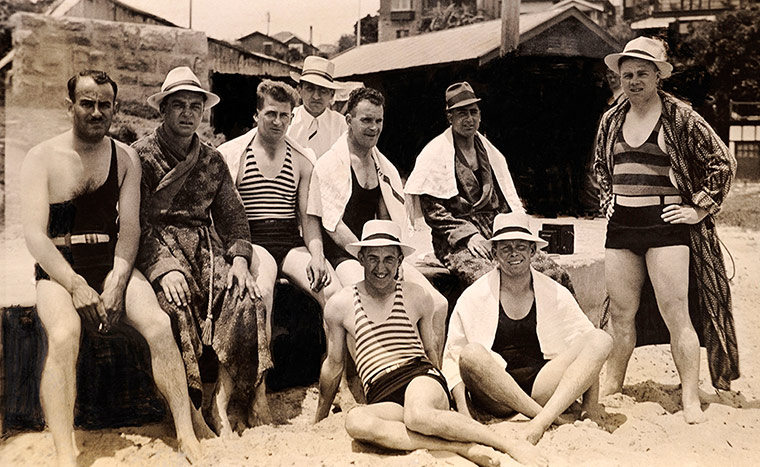 Ashes down under: Bodyline Tour  -  England Cricketers In Sydney