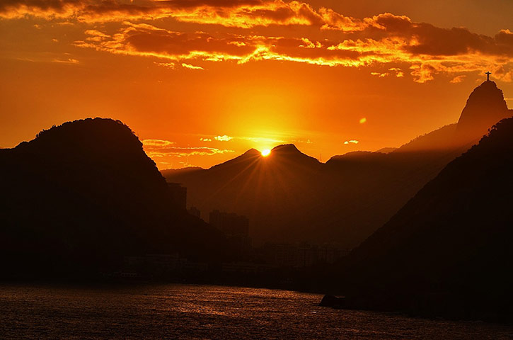 Share Your Sun: Staring in Awe 