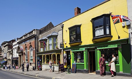 England, Somerset, Glastonbury, High Street