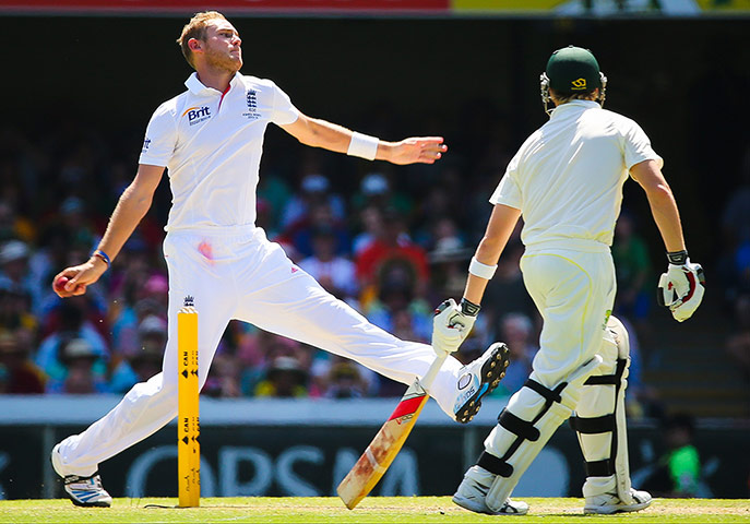 Ashes day three: England's Stuart Broad bowls 