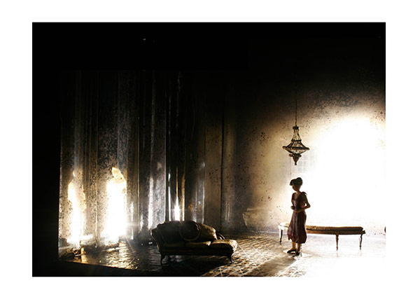 Linbury Prize 2013: Madeleine Girling's design for Time and the Conways #1