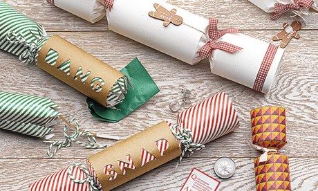Food advent crackers