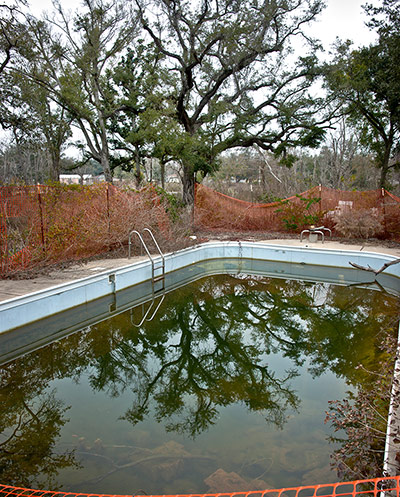 Stormbelt: by Robert Leslie