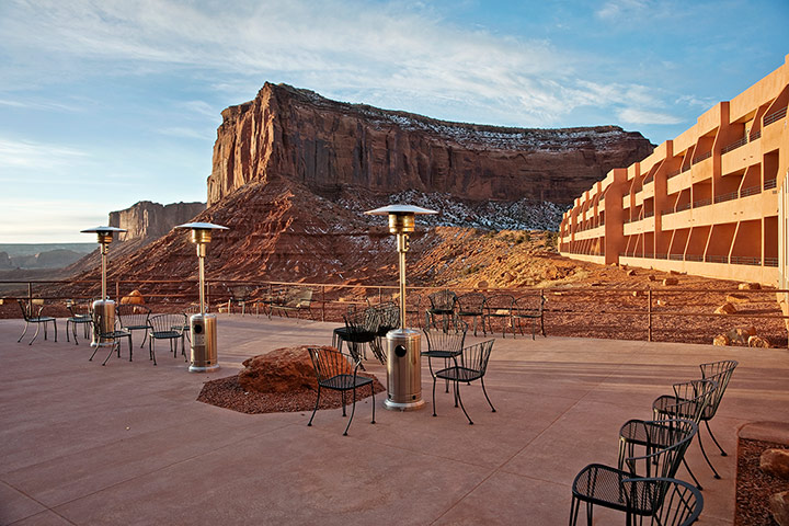 Stormbelt: by Robert Leslie