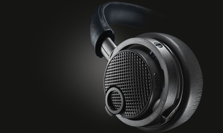 Philips Fidelio M1BT review Bluetooth headphones