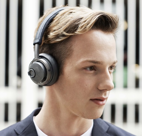 Philips Fidelio M1BT review Bluetooth headphones