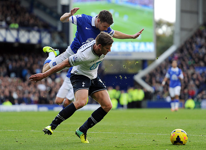 sport..: Everton v Tottenham Hotspur - Premier League