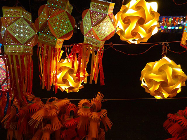 GW-Diwali: Diwali lanterns