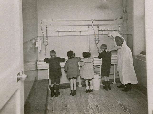 Konstam Clinic 2: dental recovery room