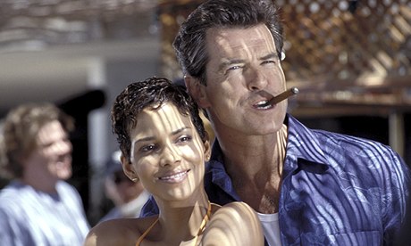 Pierce Brosnan as Bond and Halle Berry as Jinx Johnson in Die Another Day