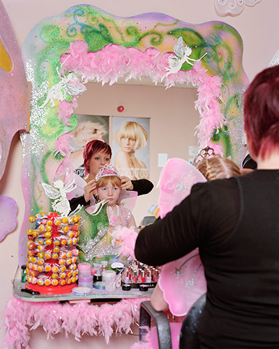 Anna Fox - Resort 1: Hair and Make-up Shop, 2010