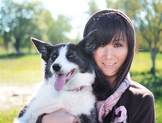 Aki Yamaguchi and  Jazzy, the border collie.