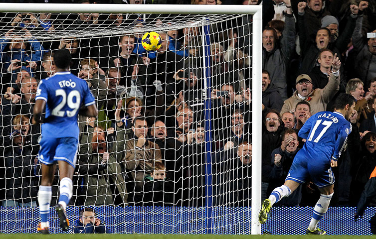 Saturday's matches: Chelsea's midfielder Eden Hazard scores a penalty 