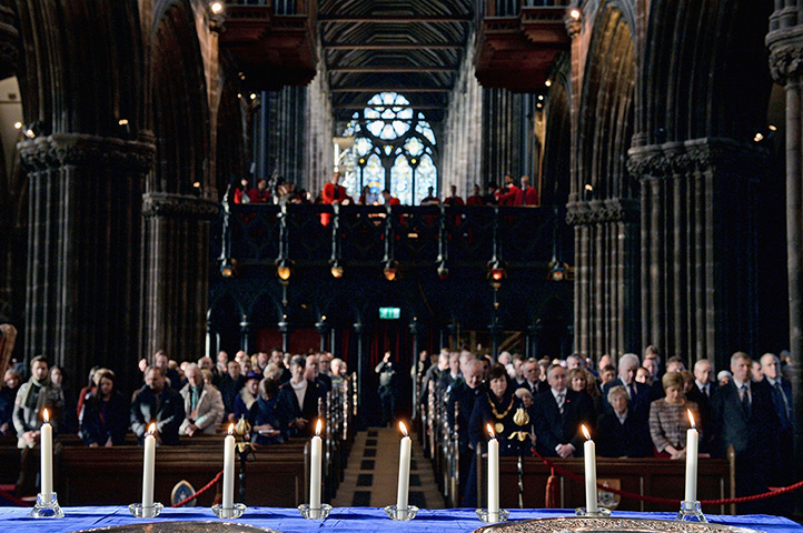 glasgow crash memorial: service at Glasgow Cathedral