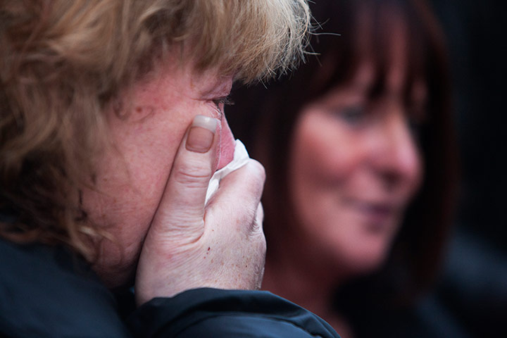 Glasgow mourns victims : Glasgow mourns crash victims 