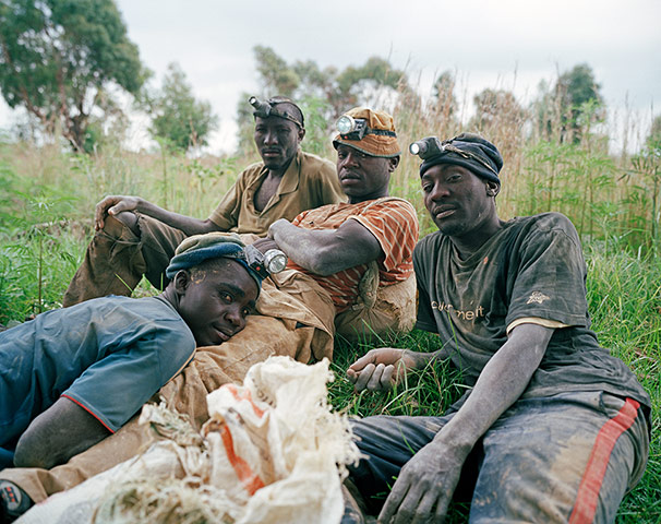 Big Pic - South Africa: miners in south africa resting 