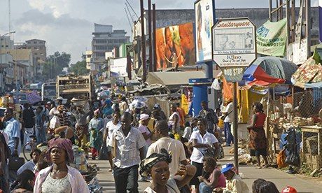  - Vendors-in-a-busy-street--008