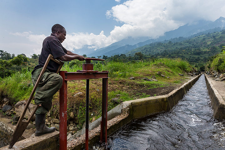 WWF Virunga Campaign: Newly installed Congolese Conservation Authority hydro-electric plant