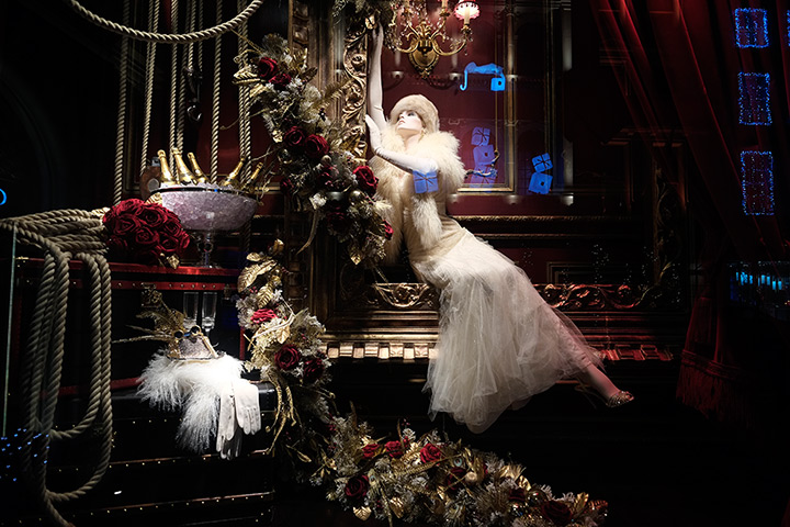 Christmas windows: Ralph Lauren Christmas window display on Old Bond Street 