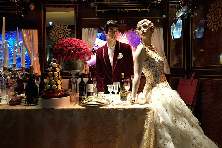 Christmas windows: Harrods window display in Knightsbridge