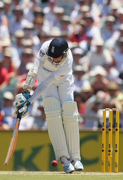 third test day 3: Stuart Broad LBW