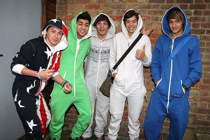 harry styles style: One Direction 8 Nov 2010