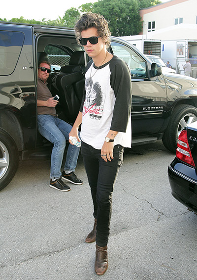 harry styles style: One Direction in Miami