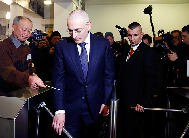 Weekend in pictures: Berlin, Germany: Freed Russian former oil tycoon Mikhail Khodorkovsky arriv