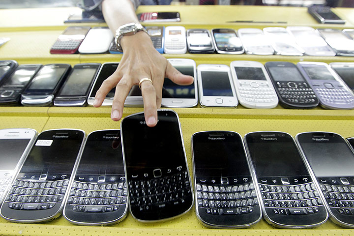 Business Review of Year: Blackberry reports huge Q3 loss