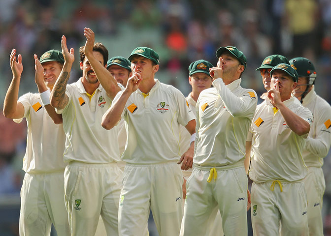 fourth test day 1: Peter Siddle, Michael Clarke and David Warner 
