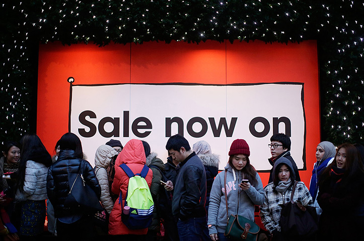 Boxing day sales: People queue round the block in anticipation of the Boxing Day sales at Sel