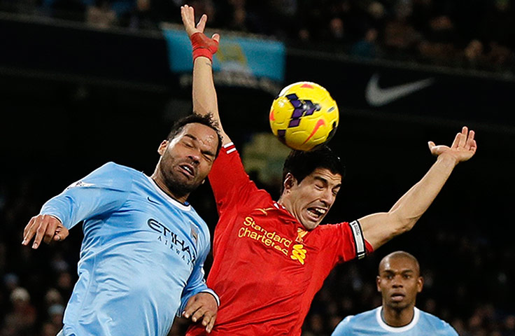Premier League Boxing4: Liverpool's Suarez is challenged
