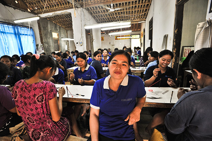 Eyelashes: flase eyelash maker Setyanti