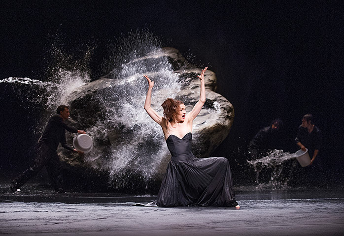 Year on stage: Vollmond