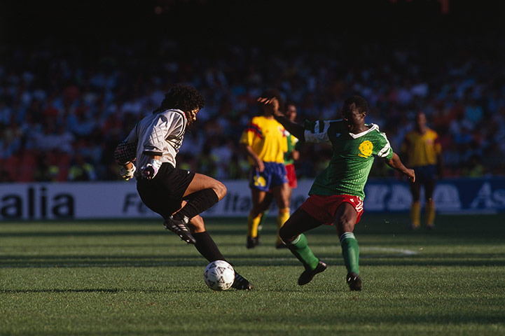 old players: Soccer - Rene Higuita and Roger Milla