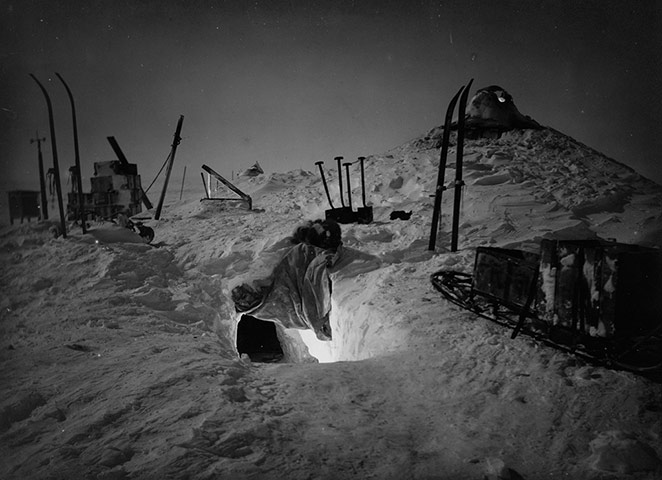 AAE: Australasian Antarctic Expedition