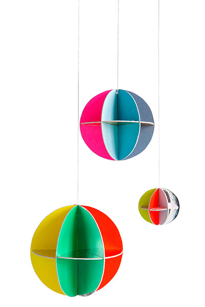 Homes - baubles: multi-coloured christmas bauble