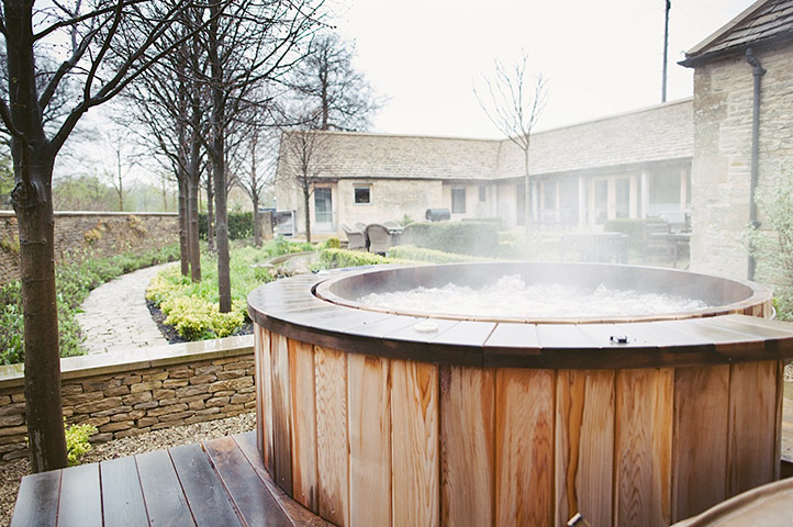 Cool Cottages:Gloucest: The Barn, Temple Guiting