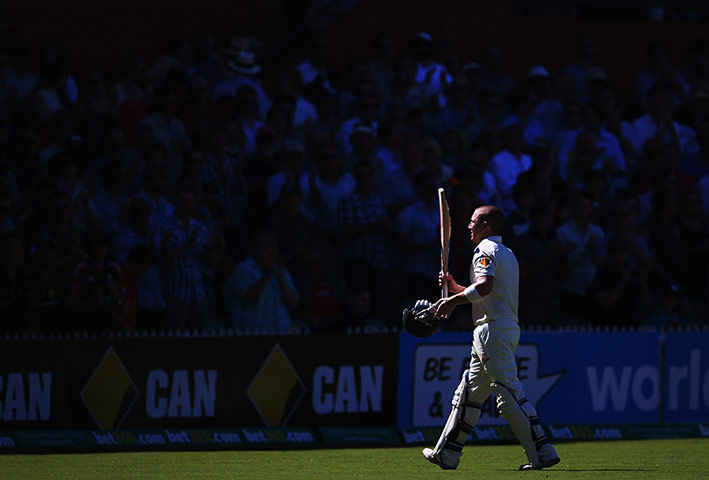 Ashes day 2: Australia v England - Second Test: Day 2