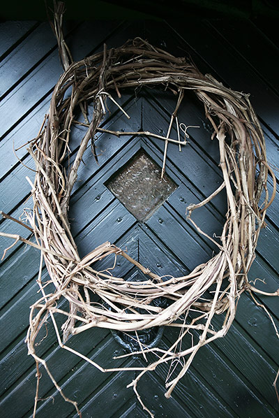 Homes - Nordic: twigs on tree